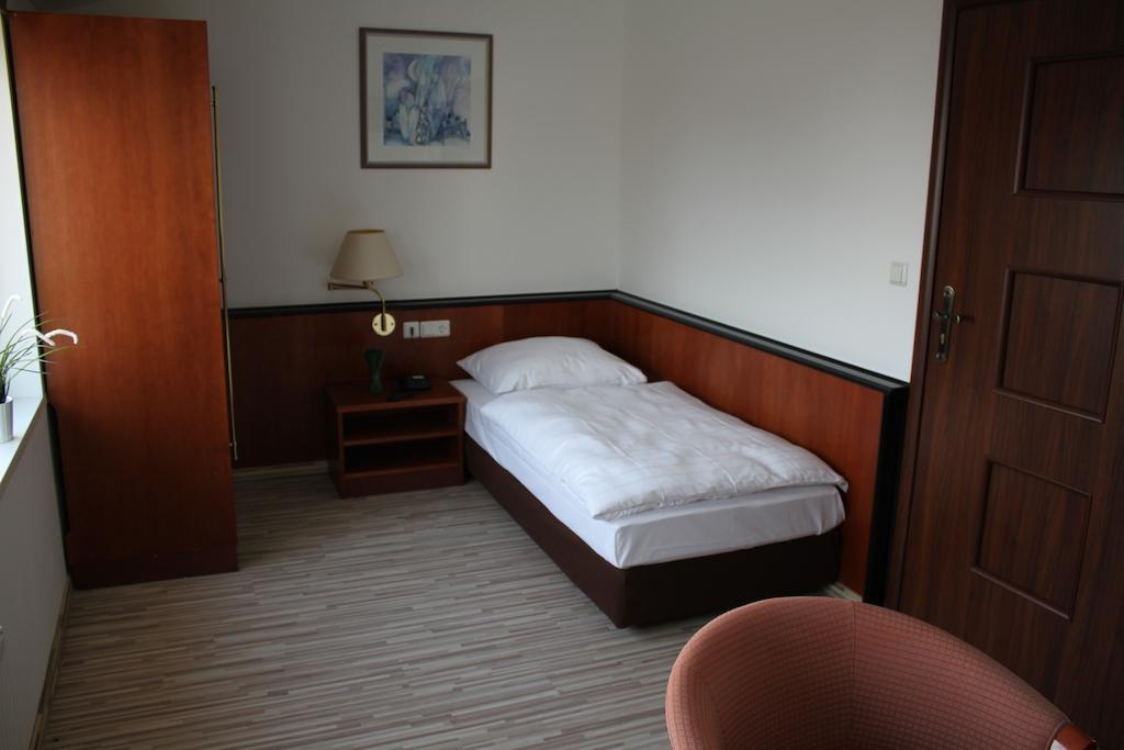 As Hotel Göttingen Zimmer foto